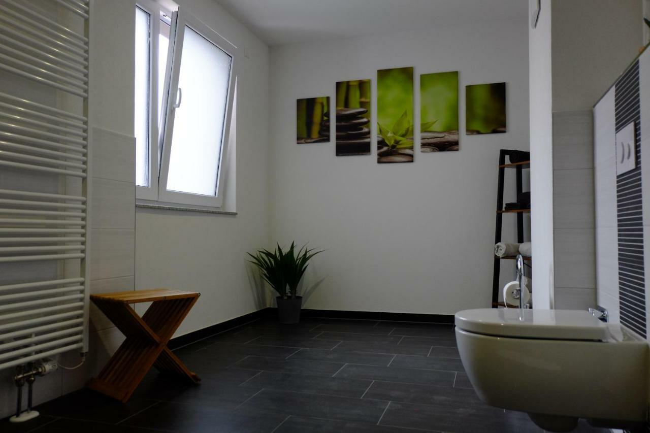 Sweet Park Appartements Rheinhausen Exteriör bild