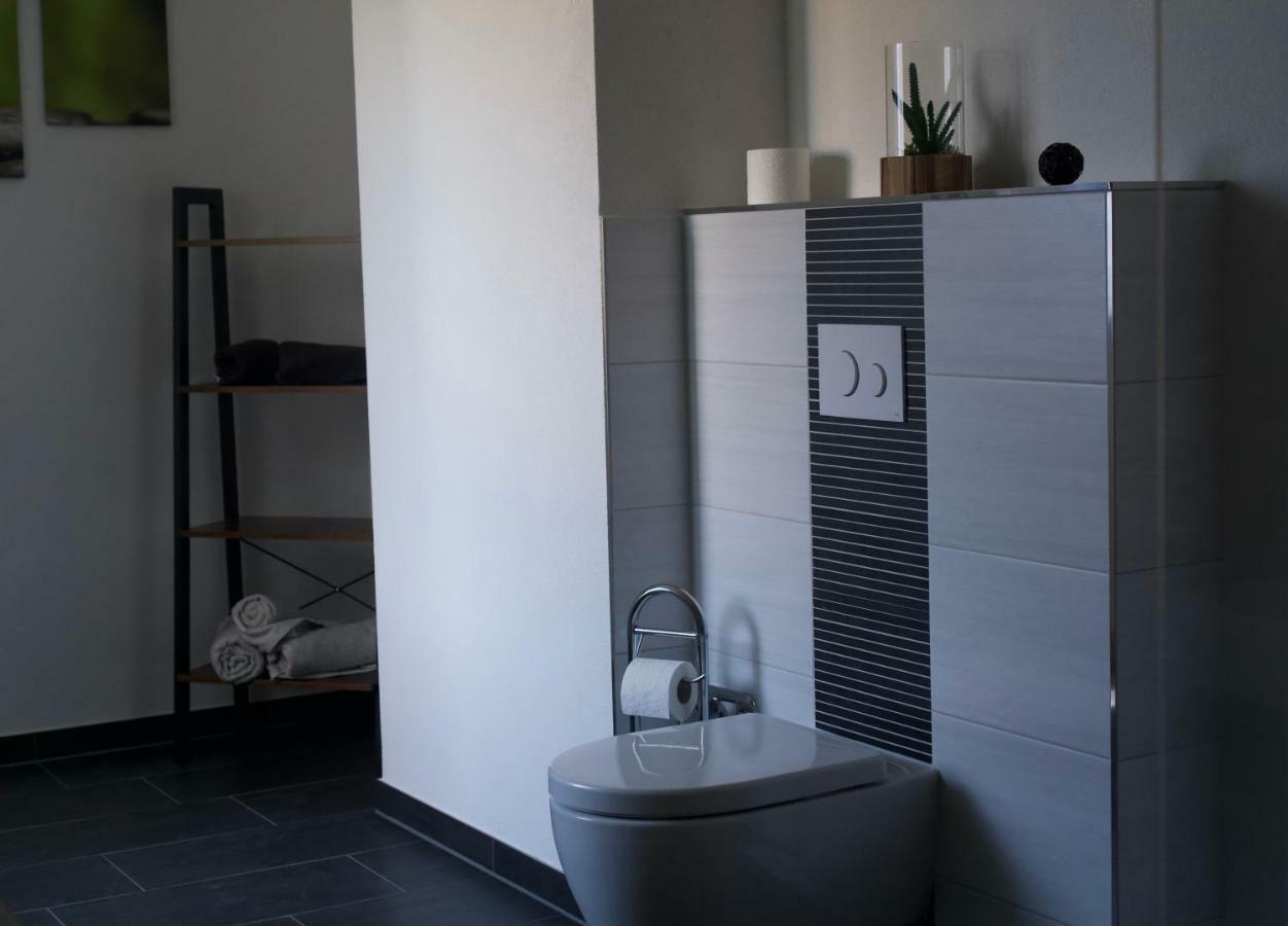 Sweet Park Appartements Rheinhausen Exteriör bild